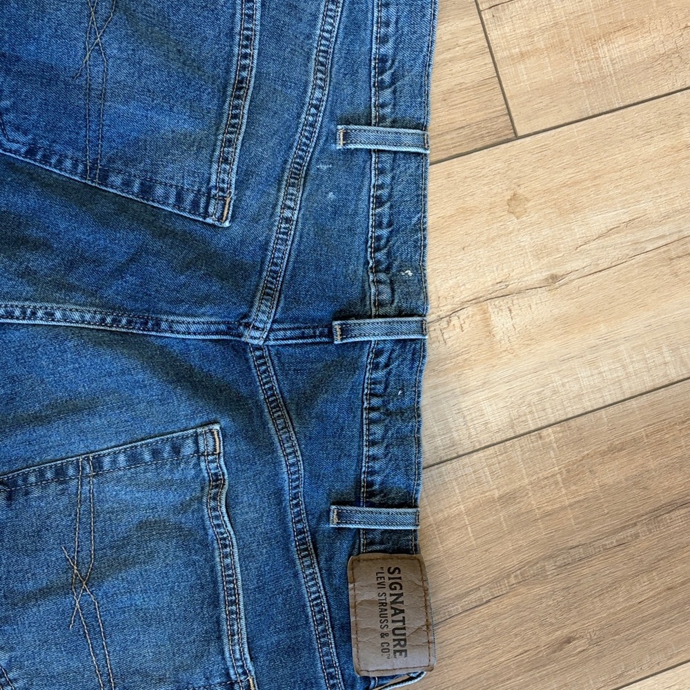 Signature by Levi Strauss Men's S61 Relaxed Fit Jeans in Deep Blue - Picture 5 of 6